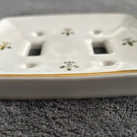 Fleur-de-lis Towne Ceramic Light Switch Plate Cover Gold Trim, 2 Switch - Picture 3 of 4